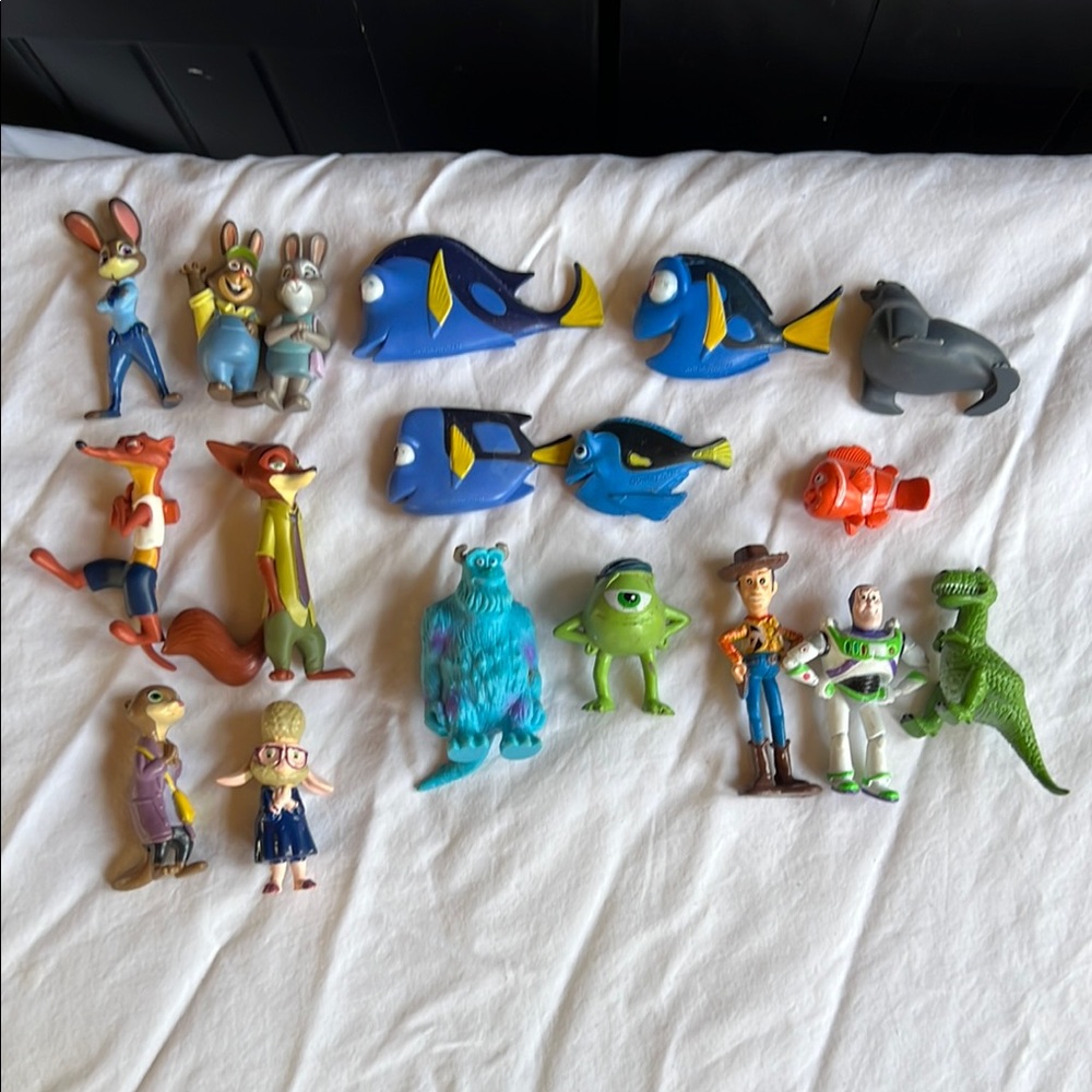 18 Disney & Misc Toy Minis Nemo Toy Story Monsters